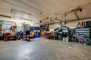 225 E 4th St, Byron, IL 61010 - Photo 32