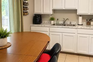 7013 Elkhorn St, Machesney Park, IL 61115 - Photo 4