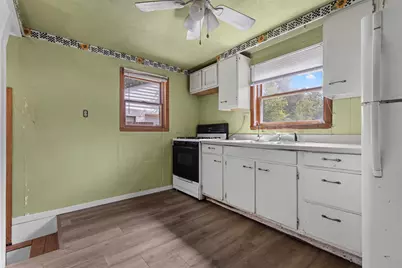 218 Euclid Avenue, Rockford, IL 61102 - Photo 6