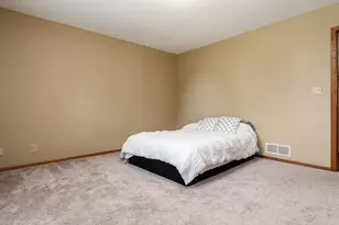 608 N 2nd St, Holcomb, IL 61043 - Photo 30