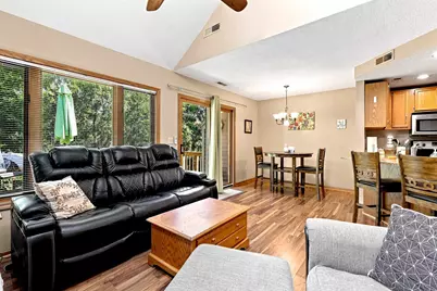 134 Walnut Hill Drive, Galena, IL 61036 - Photo 6
