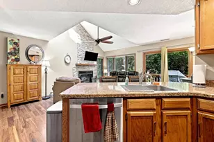 134 Walnut Hill Dr, Galena, IL 61036 - Photo 12