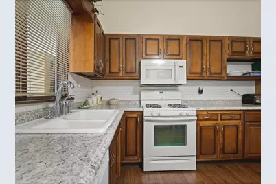 650 Coolidge Place, Rockford, IL 61107 - Photo 16