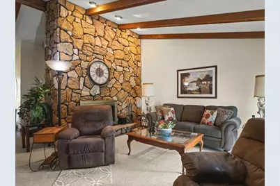 650 Coolidge Place, Rockford, IL 61107 - Photo 8
