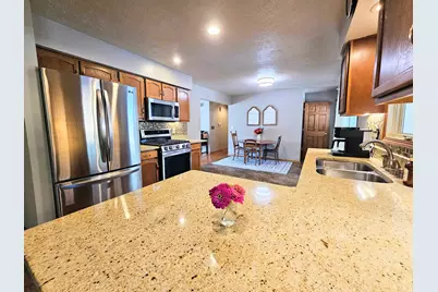 5718 Settlers Close, Loves Park, IL 61111 - Photo 10