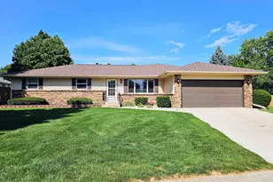 5718 Settlers Close, Loves Park, IL 61111 - Photo 1
