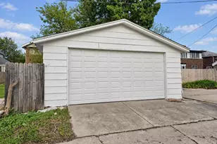 324 Paris Ave, Rockford, IL 61107 - Photo 16