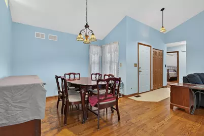 2400 Winfield Lane, Belvidere, IL 61008 - Photo 4