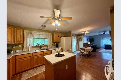 5683 Buttercup Lane, Machesney Park, IL 61115 - Photo 10