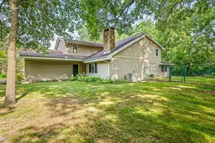 6538 Coach Lite Ct, Loves Park, IL 61111 - Photo 2