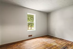 1007 E Hosmer St, Loves Park, IL 61111 - Photo 14