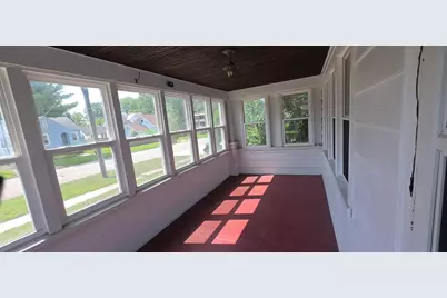 1210 22nd Avenue, Rockford, IL 61104 - Photo 2