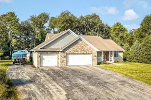 6783 N Summit Dr, Byron, IL 61010 - Photo 2