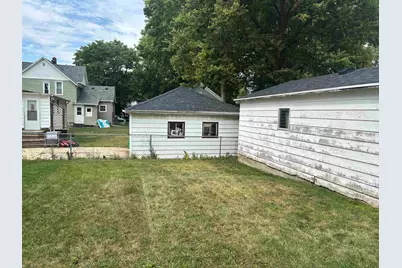 714 S Walnut Avenue, Freeport, IL 61032 - Photo 14