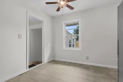 2106 Lawndale Avenue, Rockford, IL 61103 - Photo 6