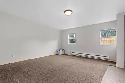 2106 Lawndale Avenue, Rockford, IL 61103 - Photo 10