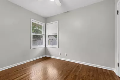 2106 Lawndale Avenue, Rockford, IL 61103 - Photo 8