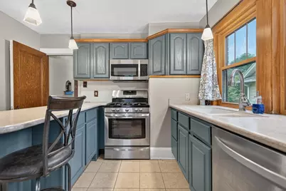 421 Welty Avenue, Rockford, IL 61107 - Photo 14