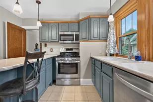 421 Welty Ave, Rockford, IL 61107 - Photo 14
