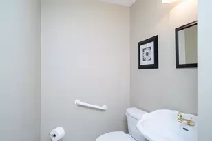 5421 Regents Park Rd, Rockford, IL 61107 - Photo 12