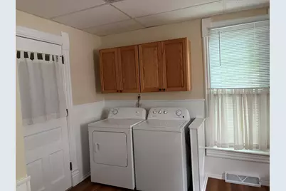 843 W Lincoln, Freeport, IL 61032 - Photo 8
