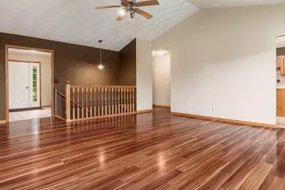6582 Deer Isle Drive, Cherry Valley, IL 61016 - Photo 10