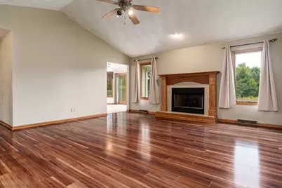 6582 Deer Isle Drive, Cherry Valley, IL 61016 - Photo 6