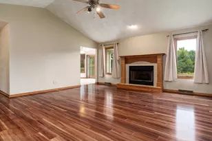 6582 Deer Isle Dr, Cherry Valley, IL 61016 - Photo 8