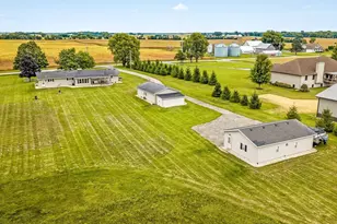 7853 E Wildwood Rd, Stillman Valley, IL 61084 - Photo 68