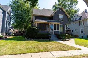 810 Warren Ave, Belvidere, IL 61008 - Photo 2