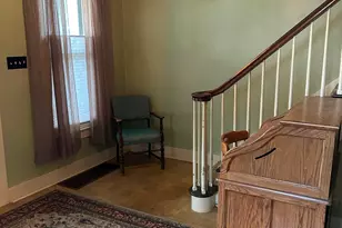 203 E Jefferson St, Freeport, IL 61032 - Photo 10