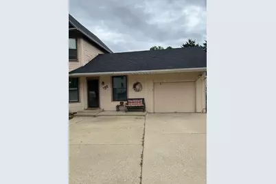 203 E Jefferson Street, Freeport, IL 61032 - Photo 8