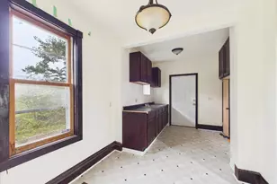109 Webster Ave, Rockford, IL 61102 - Photo 8