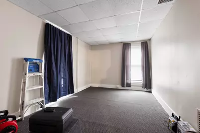 1247 S Chicago Avenue, Freeport, IL 61032 - Photo 8