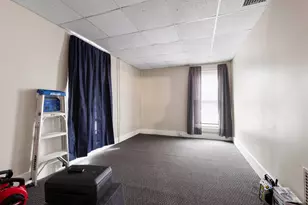 1247 S Chicago Ave, Freeport, IL 61032 - Photo 8