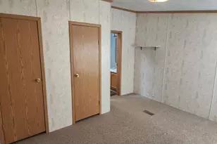 411 Spruce Dr, Belvidere, IL 61008 - Photo 10