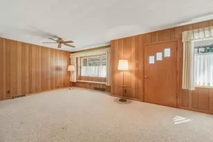 405 E 3rd St, Rock Falls, IL 61071 - Photo 4