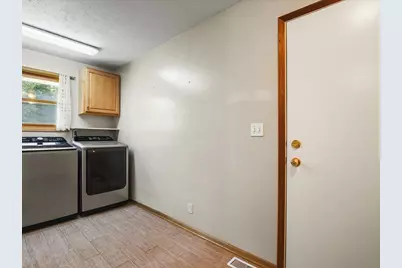 15085 E McNeal Road, Monroe Center, IL 61052 - Photo 30