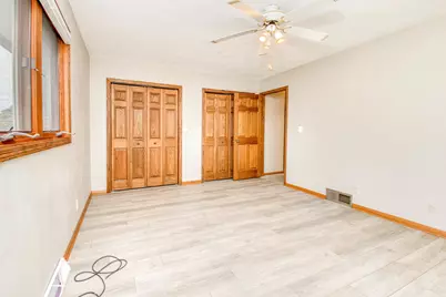 913 Arrowhead Drive, East Dubuque, IL 61025 - Photo 14