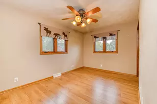 913 Arrowhead Dr, East Dubuque, IL 61025 - Photo 16