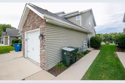 1721 W River Street, Dixon, IL 61021 - Photo 2