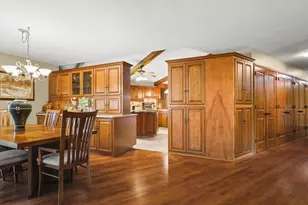 7380 Kinnikinnick Dr, Roscoe, IL 61073 - Photo 8