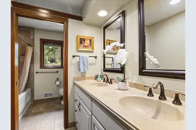 7380 Kinnikinnick Drive, Roscoe, IL 61073 - Photo 28