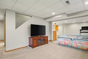 5323 Regents Park Rd, Rockford, IL 61107 - Photo 52