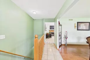 7762 Towermont Dr, Rockford, IL 61102 - Photo 8
