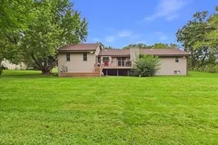 7762 Towermont Dr, Rockford, IL 61102 - Photo 32