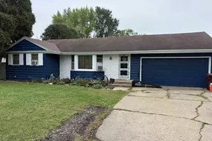 2611 E State St, Rockford, IL 61108 - Photo 1