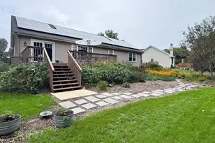 6541 Chartwell Dr, Rockford, IL 61114 - Photo 2