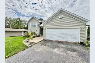 134 NE Valhalla Drive, Poplar Grove, IL 61065 - Photo 4
