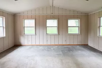 8482 North Creek Rd, Roscoe, IL 61073 - Photo 10